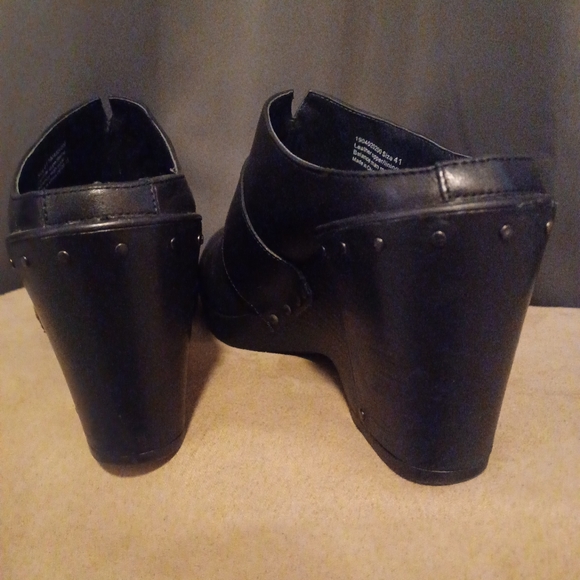 Dansko Healed Clogs size 41 - Picture 3 of 7